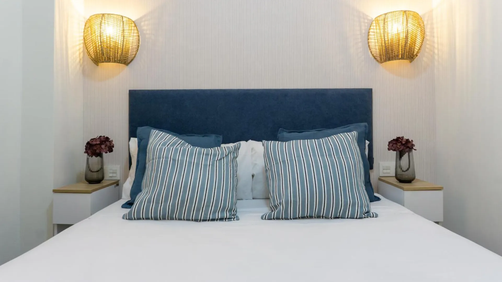 The Sweet Nest Malaga ile iletişim